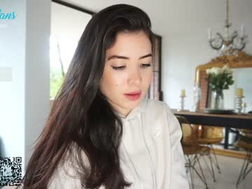 webcam girl soifiee live cam image #2358321