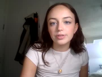 webcam girl kylawashere live cam image #12582359
