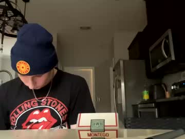 webcam man holdthesausagehostage live cam image #5712767