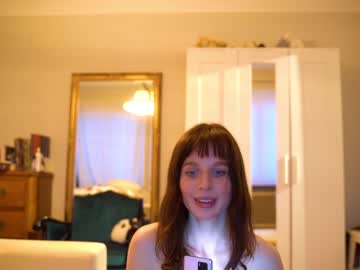 webcam girl ellaa91 live cam image #1359371