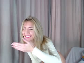 webcam girl ella__sweety live cam image #3920706