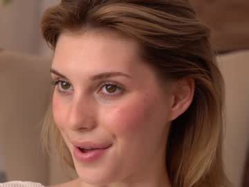 webcam girl refined_style live cam image #10642602