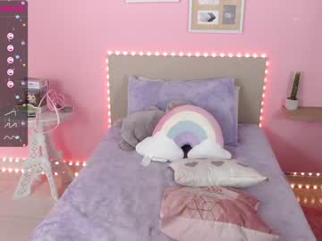 webcam girl little_effy18 live cam image #2148578