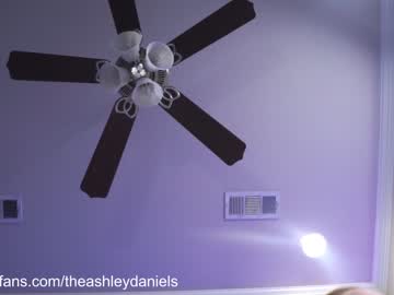 webcam girl theashleydaniels live cam image #5644797
