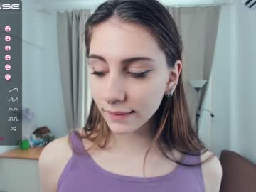 webcam girl il0_vee live cam image #5727473