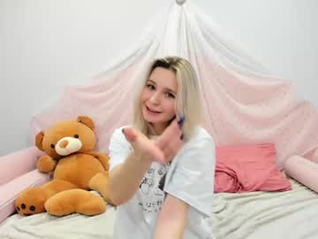 Cam for leilalewiss