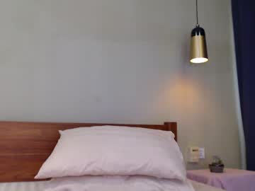 webcam girl hersheys_aran live cam image #3597935
