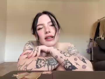 webcam tranny evelynforever live cam image #5708333