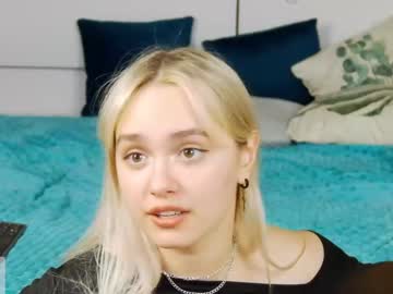 webcam girl evi_wow live cam image #5693729