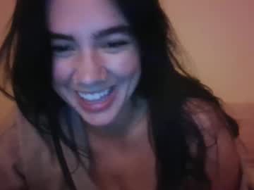 webcam girl scarlettjo19 live cam image #12805542