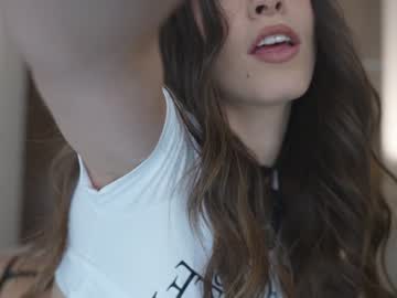 webcam girl emyii live cam image #12118743