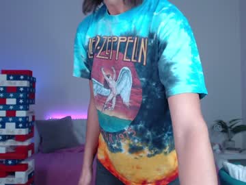 webcam girl holihurricane live cam image #1489509