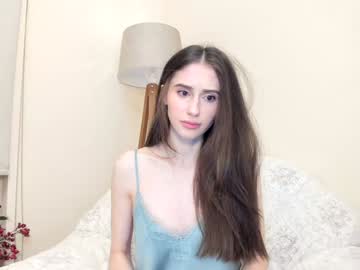 webcam girl snowww_white live cam image #11355268