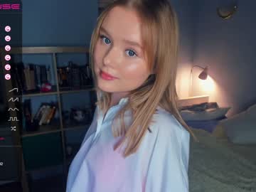 webcam girl sun_shiiine live cam image #5587423