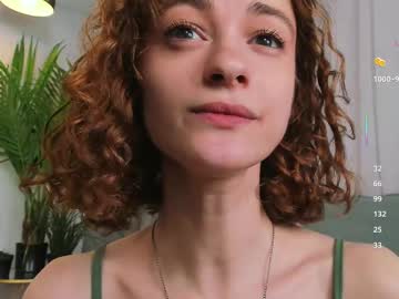 webcam girl maffinpurrr live cam image #12428820