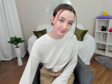 webcam girl liana_roses live cam image #1608176