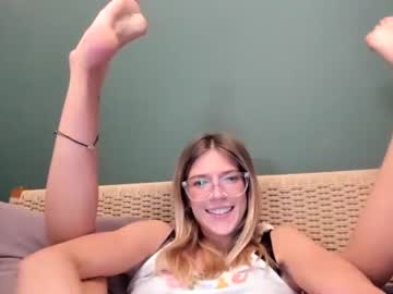 webcam girl oliviahansleyy live cam image #9445214