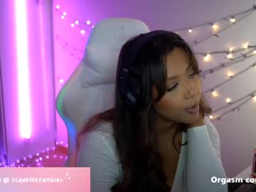 webcam girl carasweden live cam image #4054616