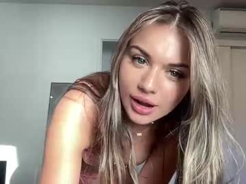 webcam girl cassies1 live cam image #9257885