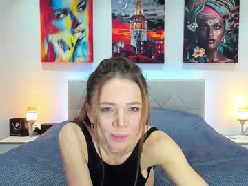 webcam girl evelyn_clare live cam image #5136471