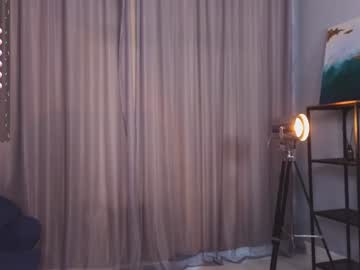 webcam girl lynnalltop live cam image #10428060
