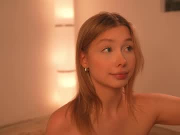webcam girl april_blush live cam image #11990422