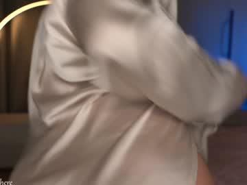 webcam girl kalisa_pearl live cam image #11035677