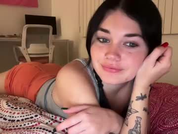 webcam girl queencassidyy live cam image #7990647