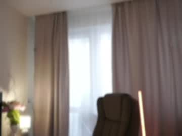 webcam girl bitter_moon live cam image #10699961