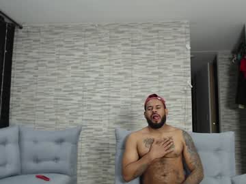 webcam man willhottwil1 live cam image #11619300