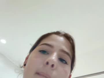 webcam girl joycoral live cam image #11394521