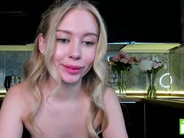 webcam girl aleksa_cutie live cam image #11622358