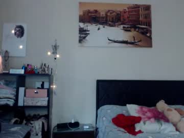 webcam girl hugetittiesgerda live cam image #2633321