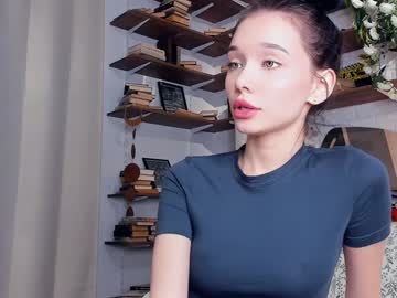 webcam girl riskyproject live cam image #10945659