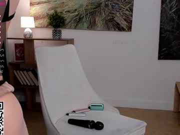 webcam girl a_whole_eternity live cam image #8654003