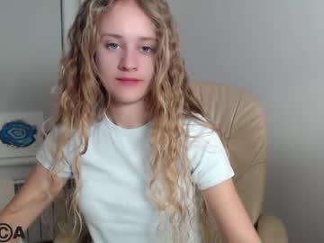 webcam girl loveinemili live cam image #5311633