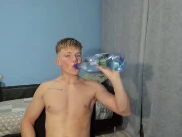 webcam man hogrider192 live cam image #7182697