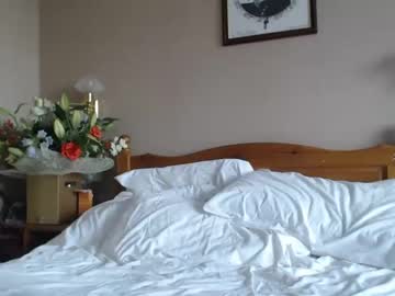 webcam girl mallinia live cam image #7026522