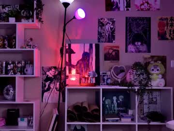 webcam girl lollyshy__ live cam image #12857632