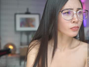 webcam girl belle_adrienne live cam image #10489042