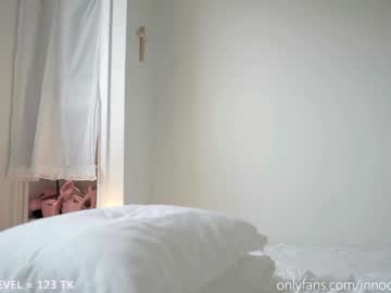 webcam girl pureangeldolores live cam image #7542389