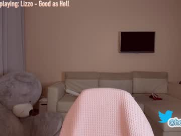 webcam girl hollyextra live cam image #1955651