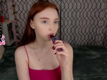 webcam girl lilleylakiki live cam image #12466518