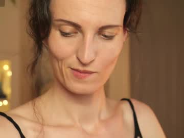 webcam girl yulladao live cam image #9767343