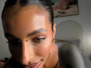 webcam girl kaligray10 live cam image #11546600