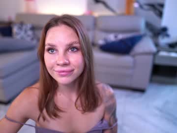 webcam girl cute__foxy live cam image #9340639