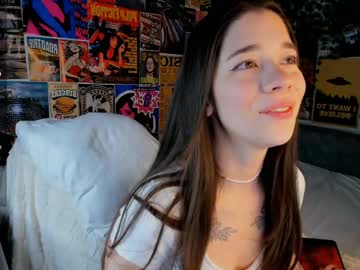 webcam girl flirtykitty_ live cam image #12249727