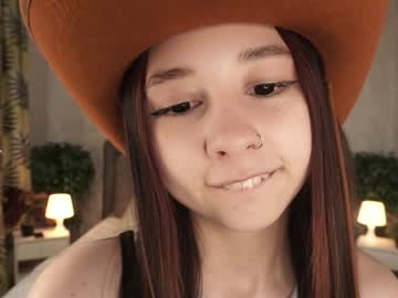 webcam girl zarascarlett live cam image #9832577