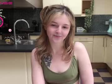 webcam girl lucydelovely live cam image #5443022