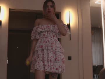 webcam girl angella_kleee live cam image #6421291